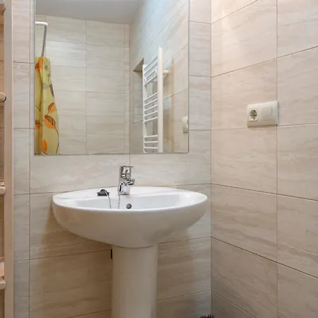 Campu El Roble Megustarural * Паррес-де-Льянес